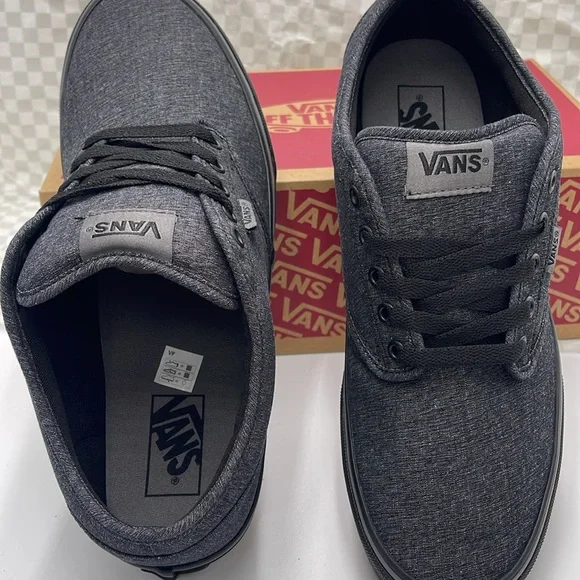 Vans Men’s Sneakers Canvas Upper Atwood
(Varsity Textile) Black/Pewt
VN0A45J9VEJ - Picture 12 of 16